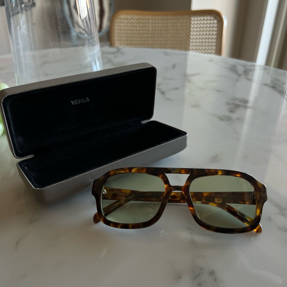 VEHLA Dixie Tort/Sage Sunglasses
